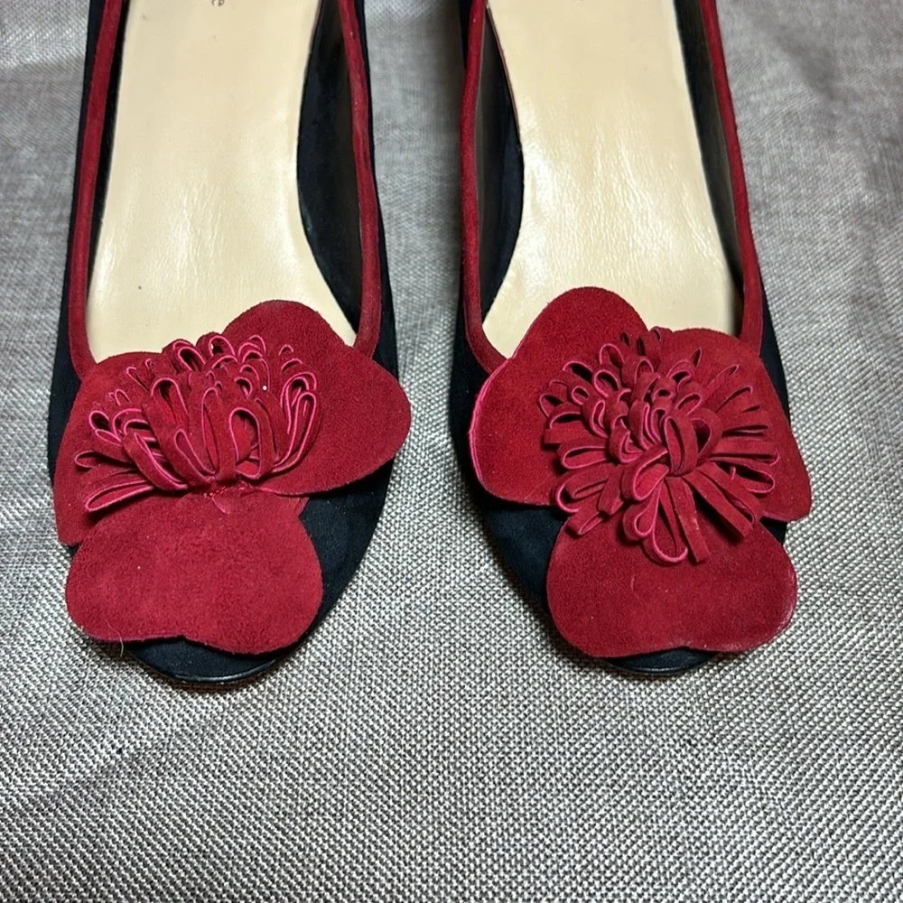 Kate Spade New York Black Suede Heels with Red Poppy Size 8